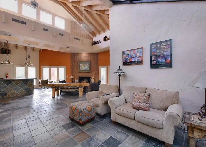 Ventana Canyon Retreat *